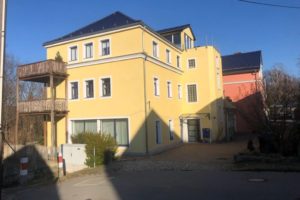 heiterer-blick-aussen02